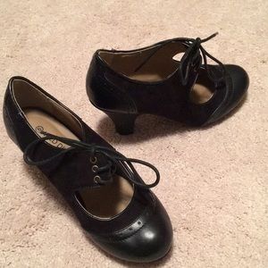 ModCloth Wild Diva Black Vegan Leather Suede Heels